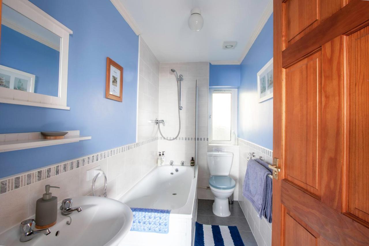 Apartamento Bronllys Farm Coastal Self-Catering Llanelli Exterior foto