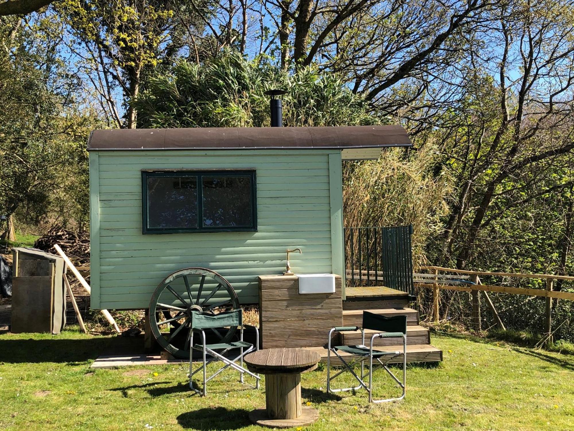 Apartamento Bronllys Farm Coastal Self-Catering Llanelli Habitación foto