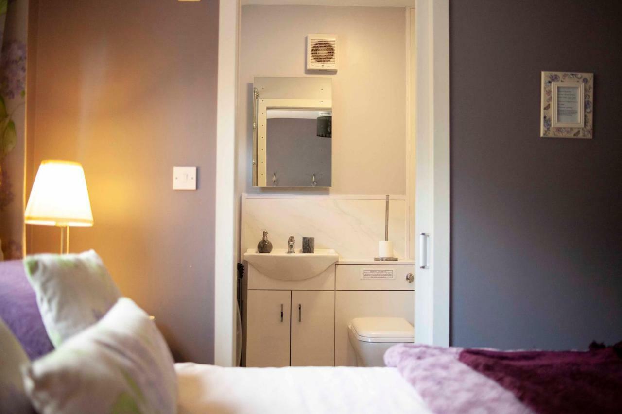 Apartamento Bronllys Farm Coastal Self-Catering Llanelli Exterior foto